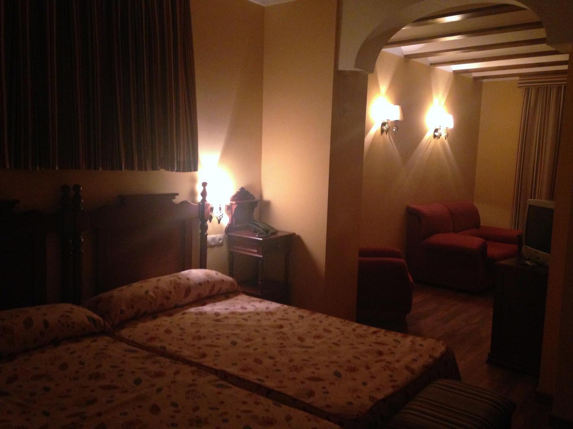 Hotel El Mano Huéscar Δωμάτιο φωτογραφία