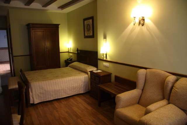 Hotel El Mano Huéscar Δωμάτιο φωτογραφία